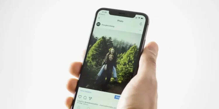 Daftar Ukuran Layar iPhone dari Masa ke Masa
