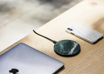 4 Cara Cek HP Support Wireless Charger dengan Cepat dan Mudah 7 Cara cek HP Support Wireless Charger