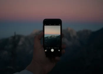 Fungsi True Tone pada iPhone