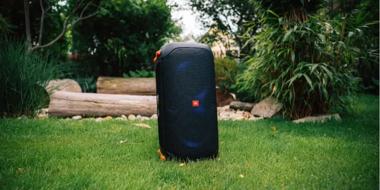 Merk Speaker Terbaik untuk Sound System Lapangan