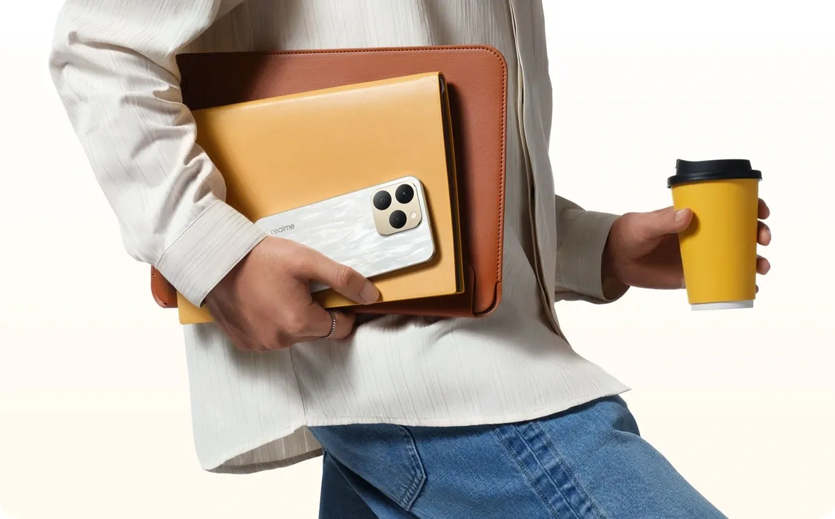 Kelebihan realme 15T